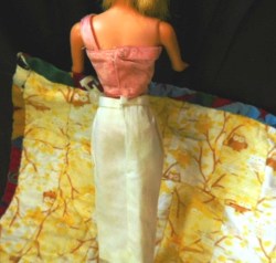 white pak skirt back1